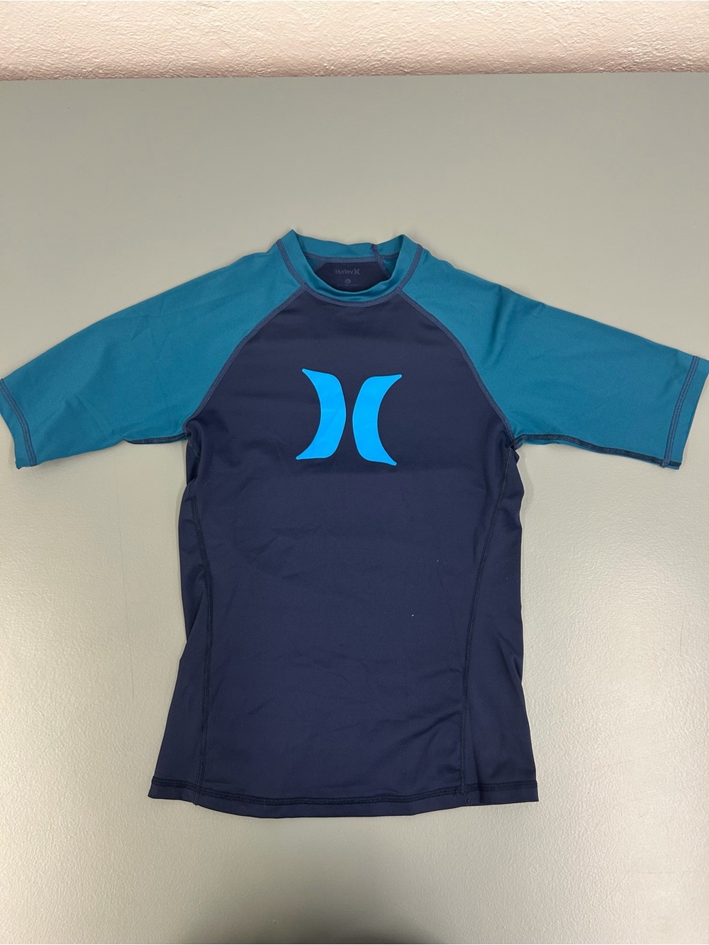 Hurley Rashguard